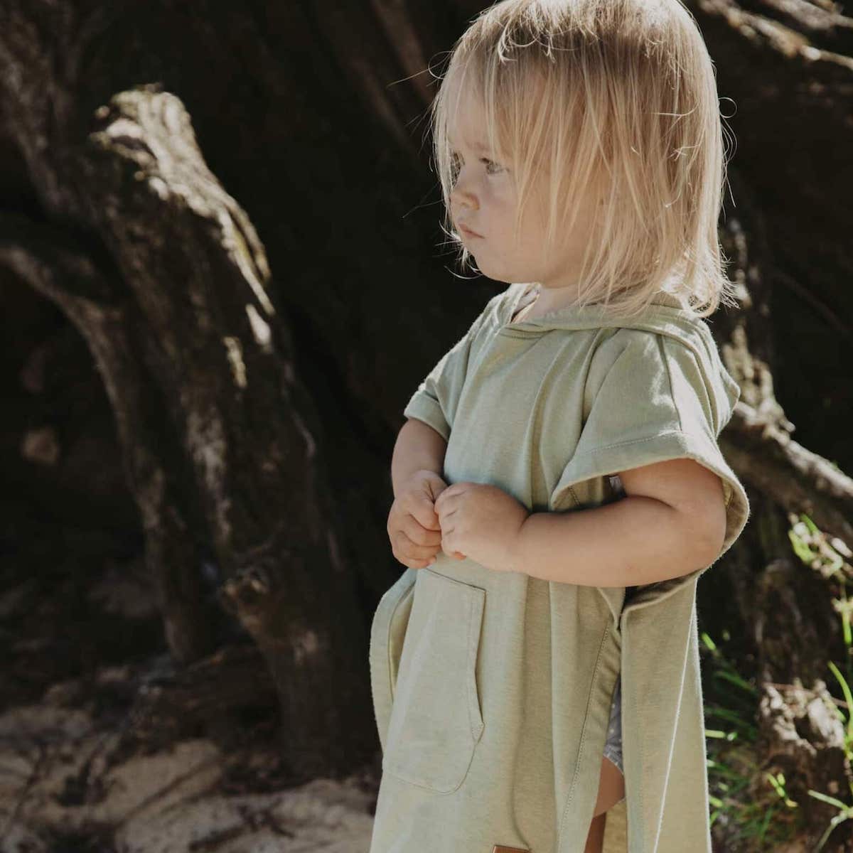 Poncho UV 1-3 años Cloby olive green