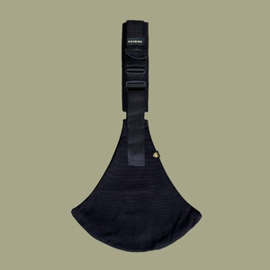 Portabebé Bandolera MAIN Wildride black