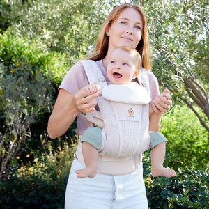 Portabebé OMNI BREEZE Ergobaby malla SoftFlex beige