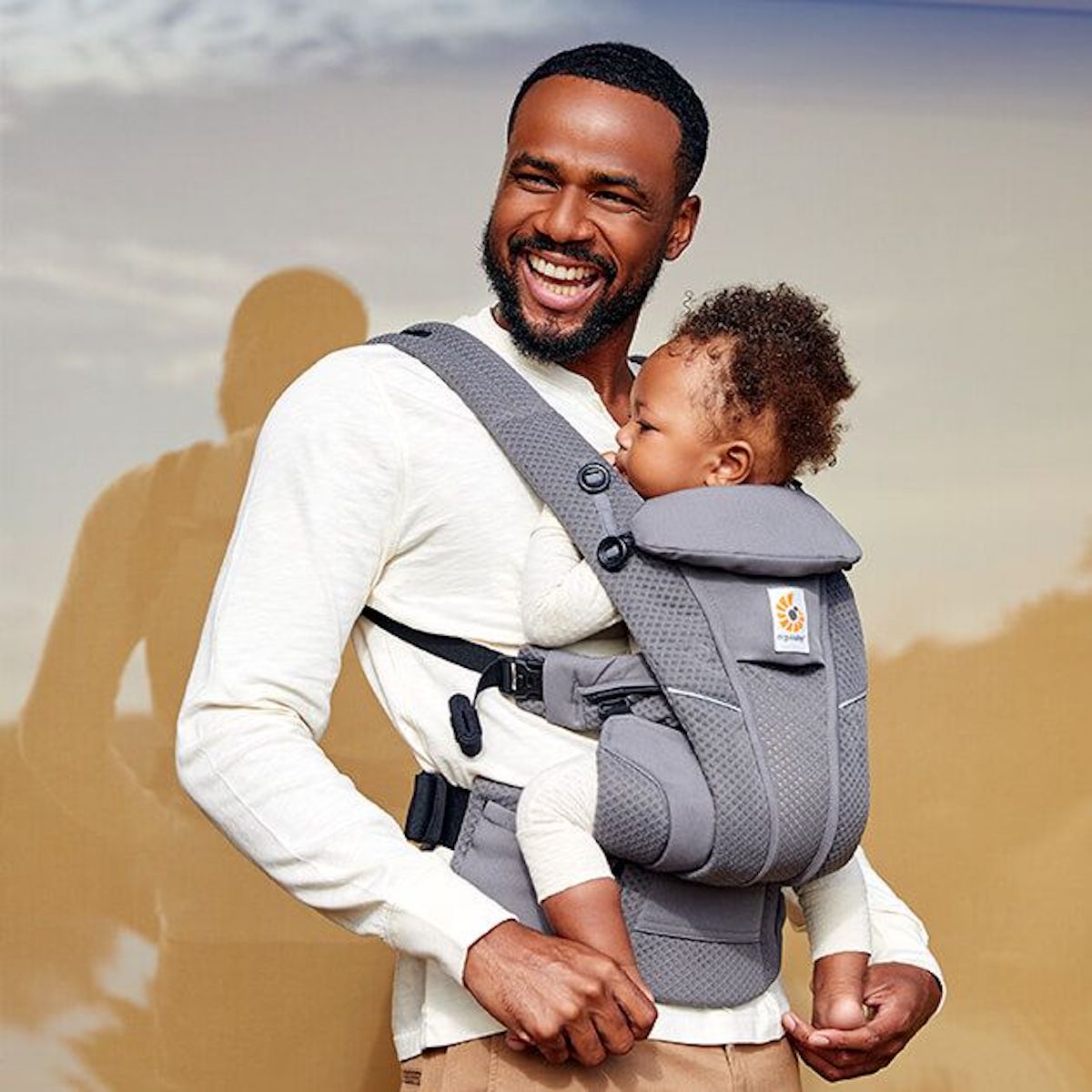 Portabebé OMNI BREEZE Ergobaby malla SoftFlex gris grafito