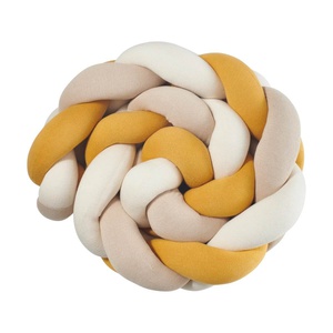 Protector cuna trenzado Nordic Coast Company curry-beige-marfil