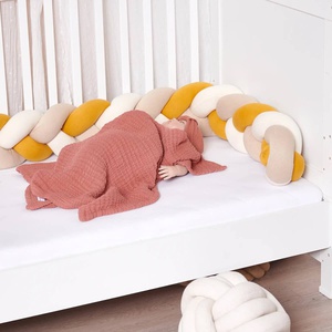 Protector cuna trenzado Nordic Coast Company curry-beige-marfil