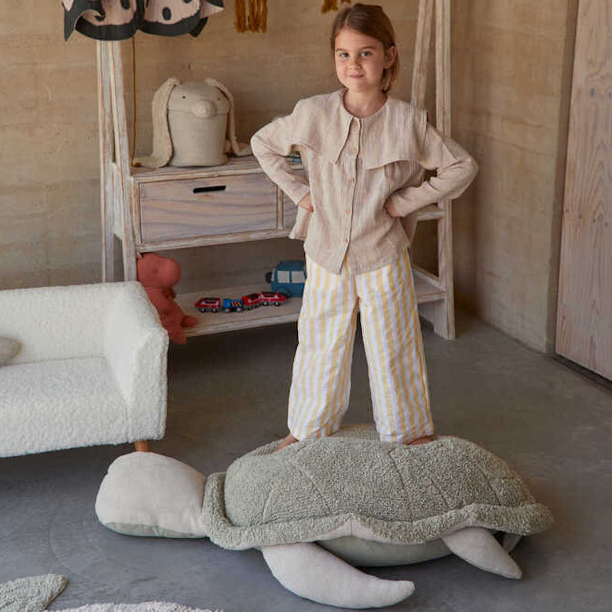 Puf SEA WONDERS Lorena Canals Mrs. Turtle