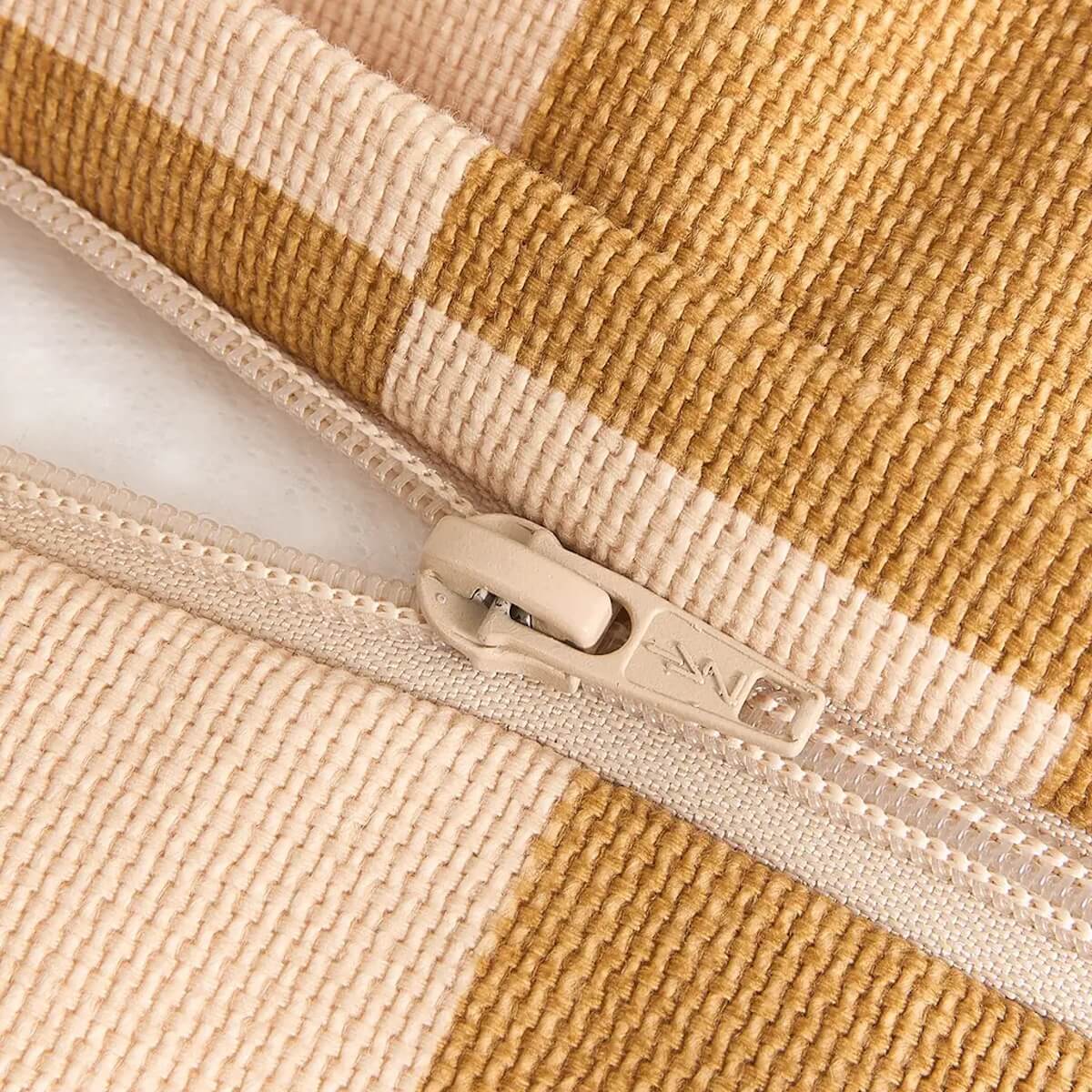 Puf sillón VIBES Nobodinoz mustard and sand tiles