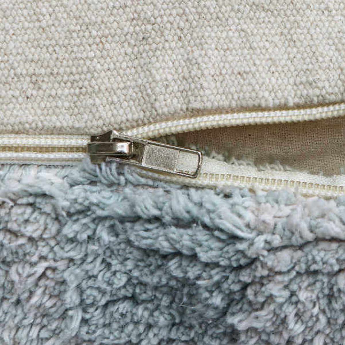 Puf VICHY Lorena Canals blue sage