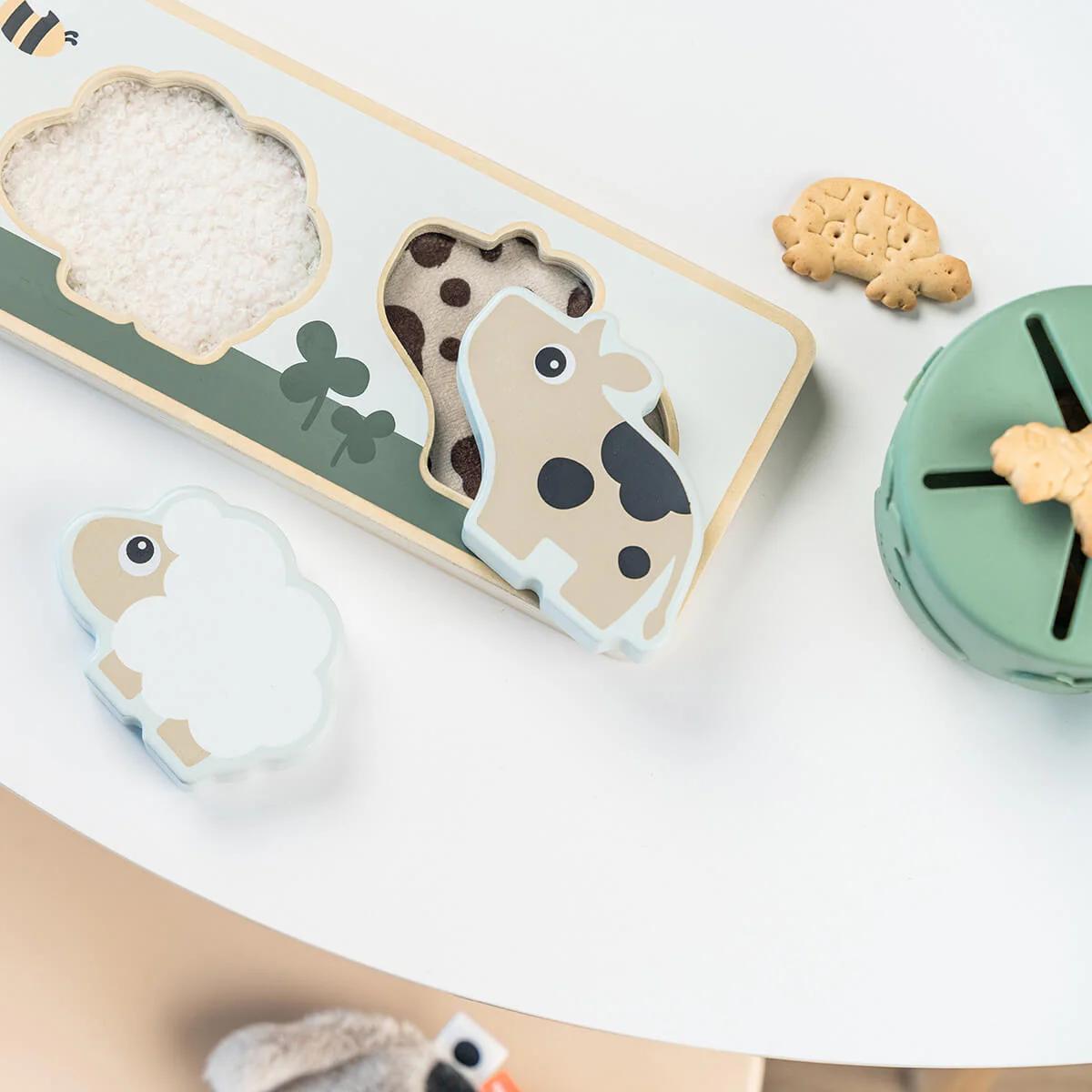 Puzzle sensorial TINY FARM Done by Deer colour mix