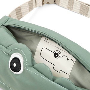 Riñonera acolchada infantil CROCO Done by Deer green
