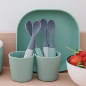 Set 4 cucharas silicona 1ª edad Béaba gris mineral-verde salvia
