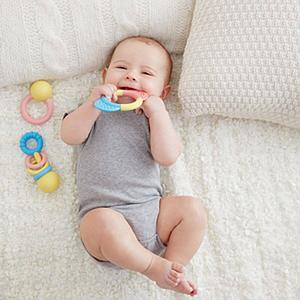 Set anillo dentición-sonajero 3pzas INFANT TOYS Hape