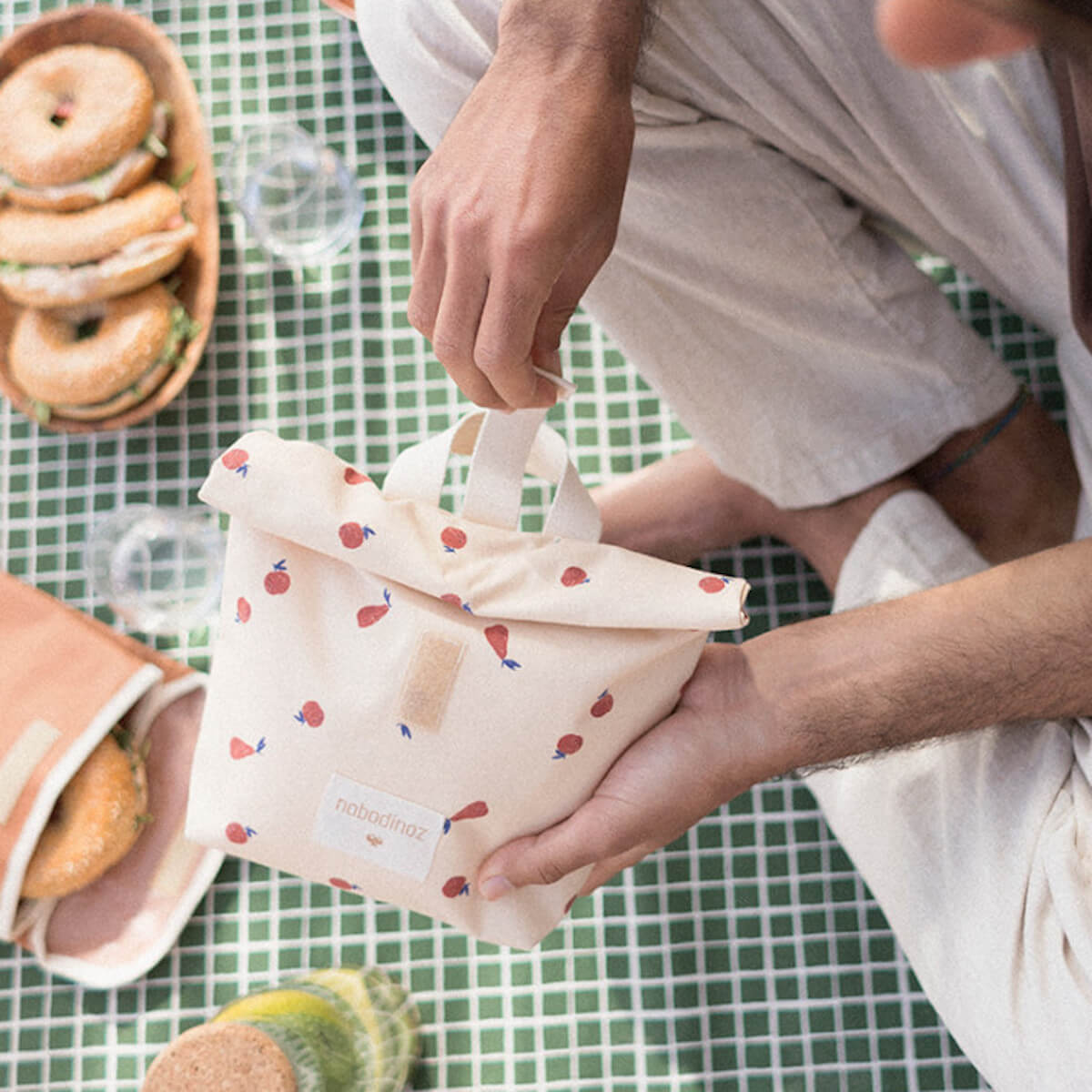 Sunshine Eco Lunch Bag 24x19x8 Nobodinoz Fruits Abitare Kids