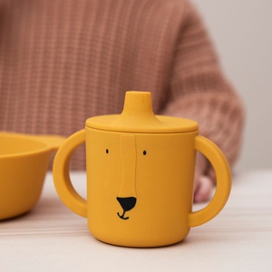 Taza-boquilla silicona Mr. LION Trixie